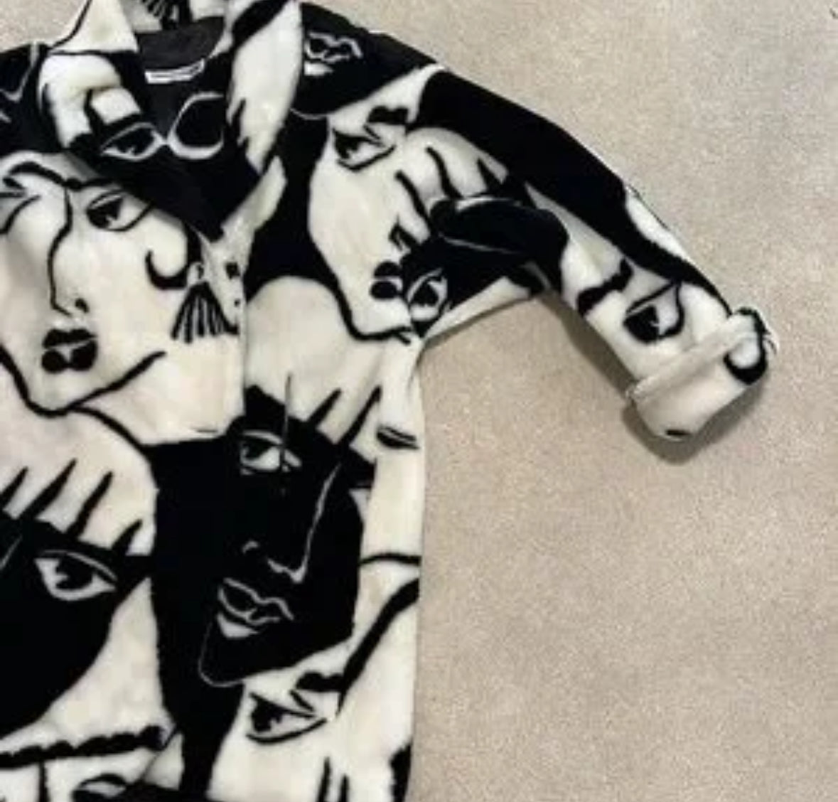 Vintage 1980's Pre-owned Regal Collection Picasso Inspired Faux Fur Coat (Med)