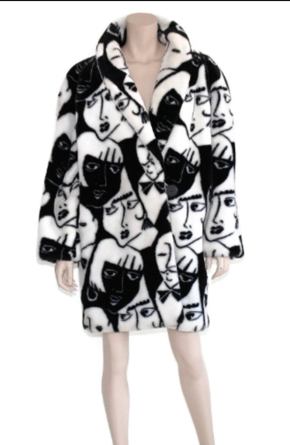 Vintage 1980's Pre-owned Regal Collection Picasso Inspired Faux Fur Coat (Med)