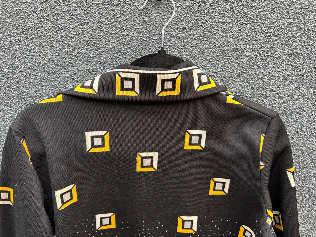 Vintage 70's womens geometric knit dagger collar button shirt