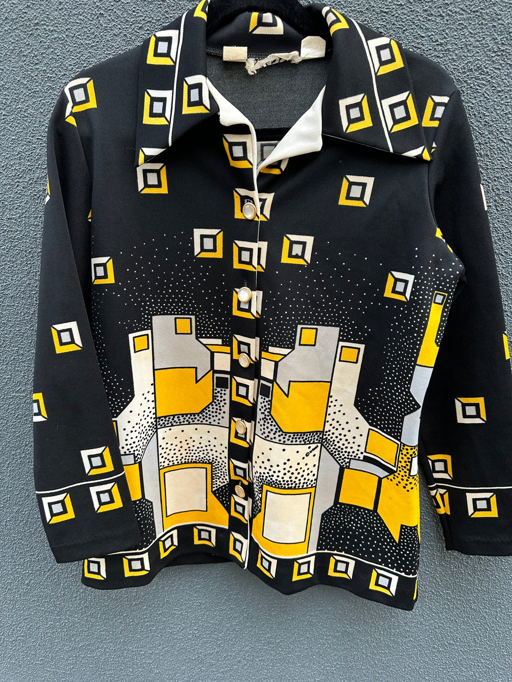 Vintage 70's womens geometric knit dagger collar button shirt