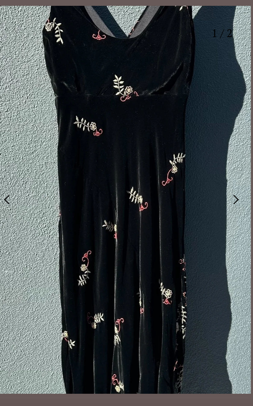Vintage Velvet Black Tea Length Garden Floral Dress