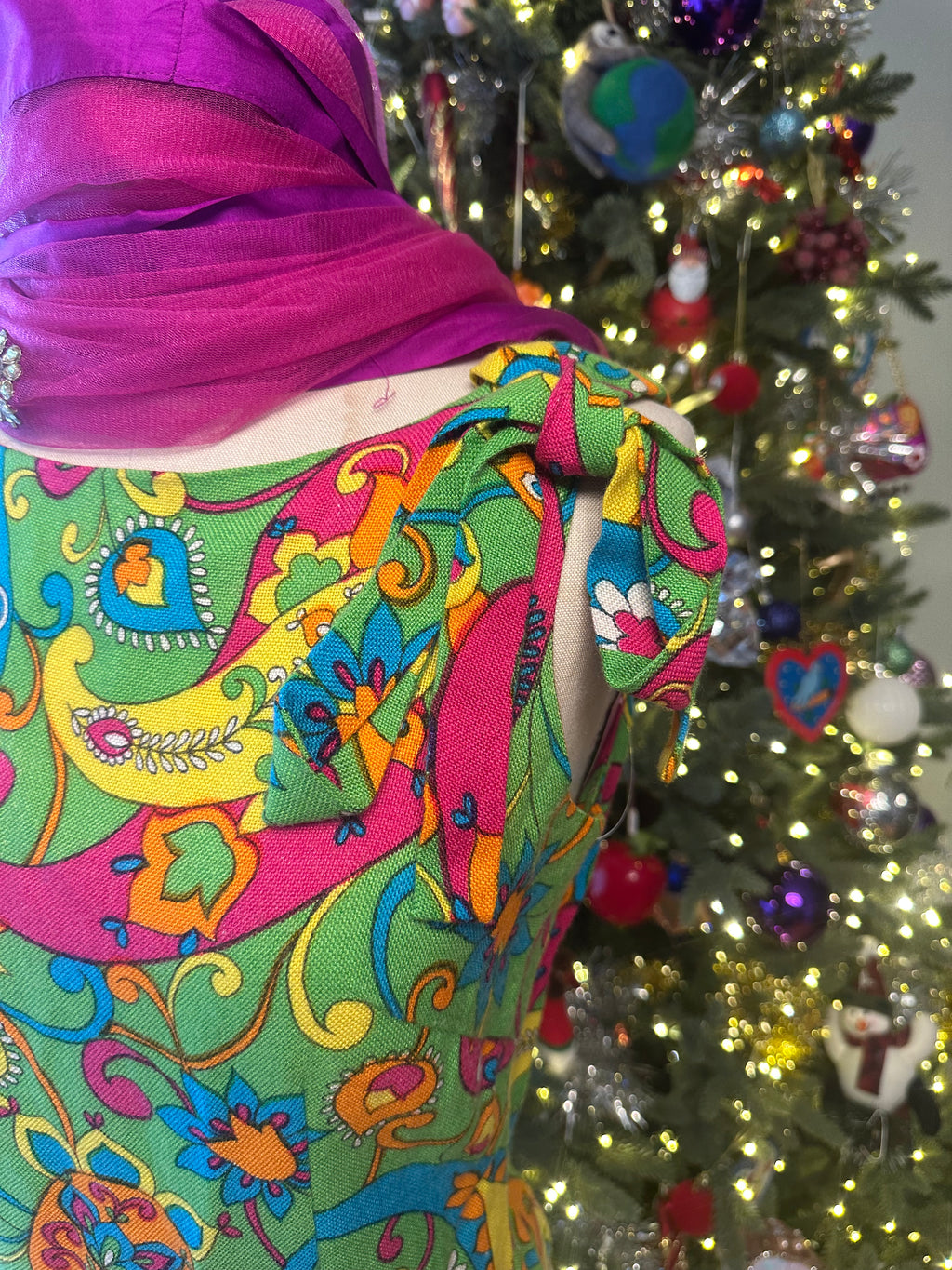 Vintage 1960's Psychedelic Paisley Print Mini Dress