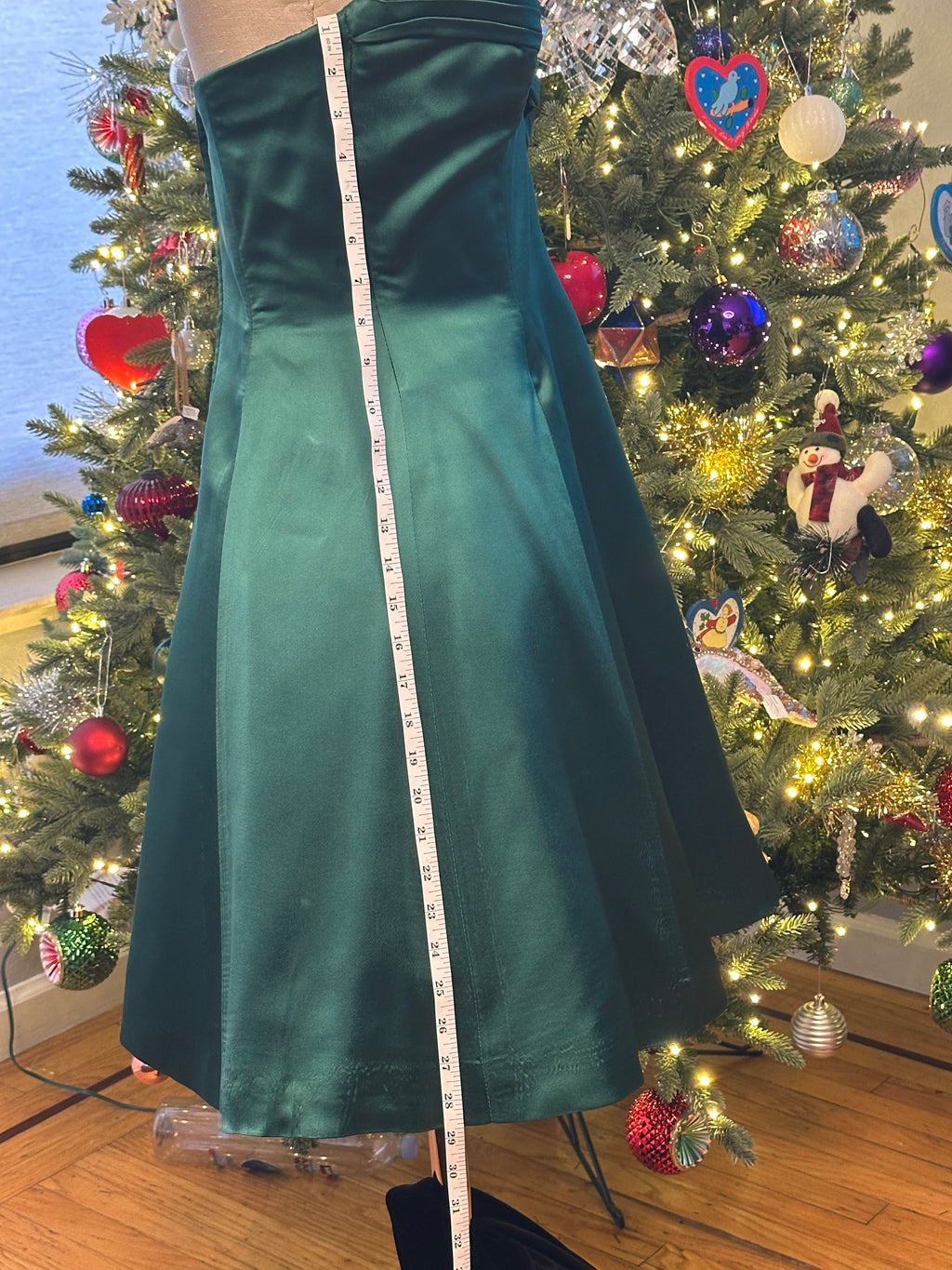 Vintage 1980's Vicky Tiel Couture Green Satin Strapless Dress with Rosette