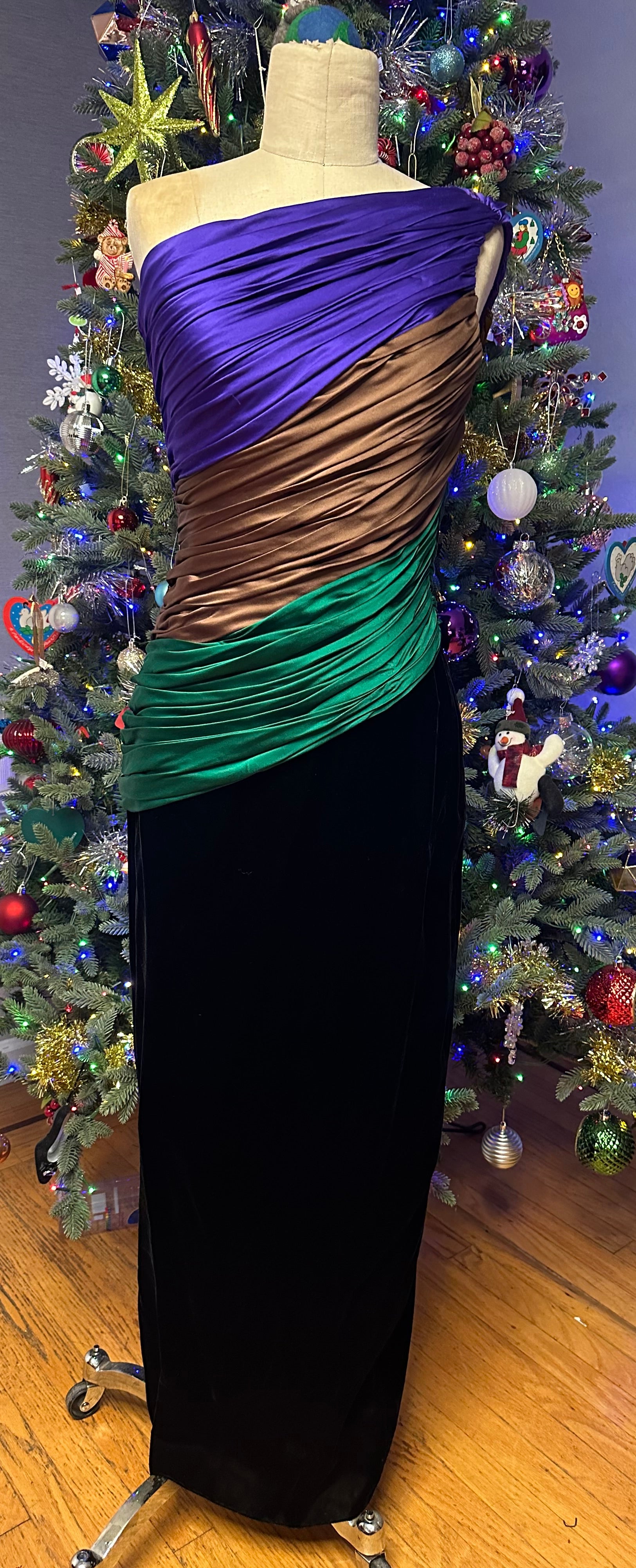 Vintage La Femme tri color gown