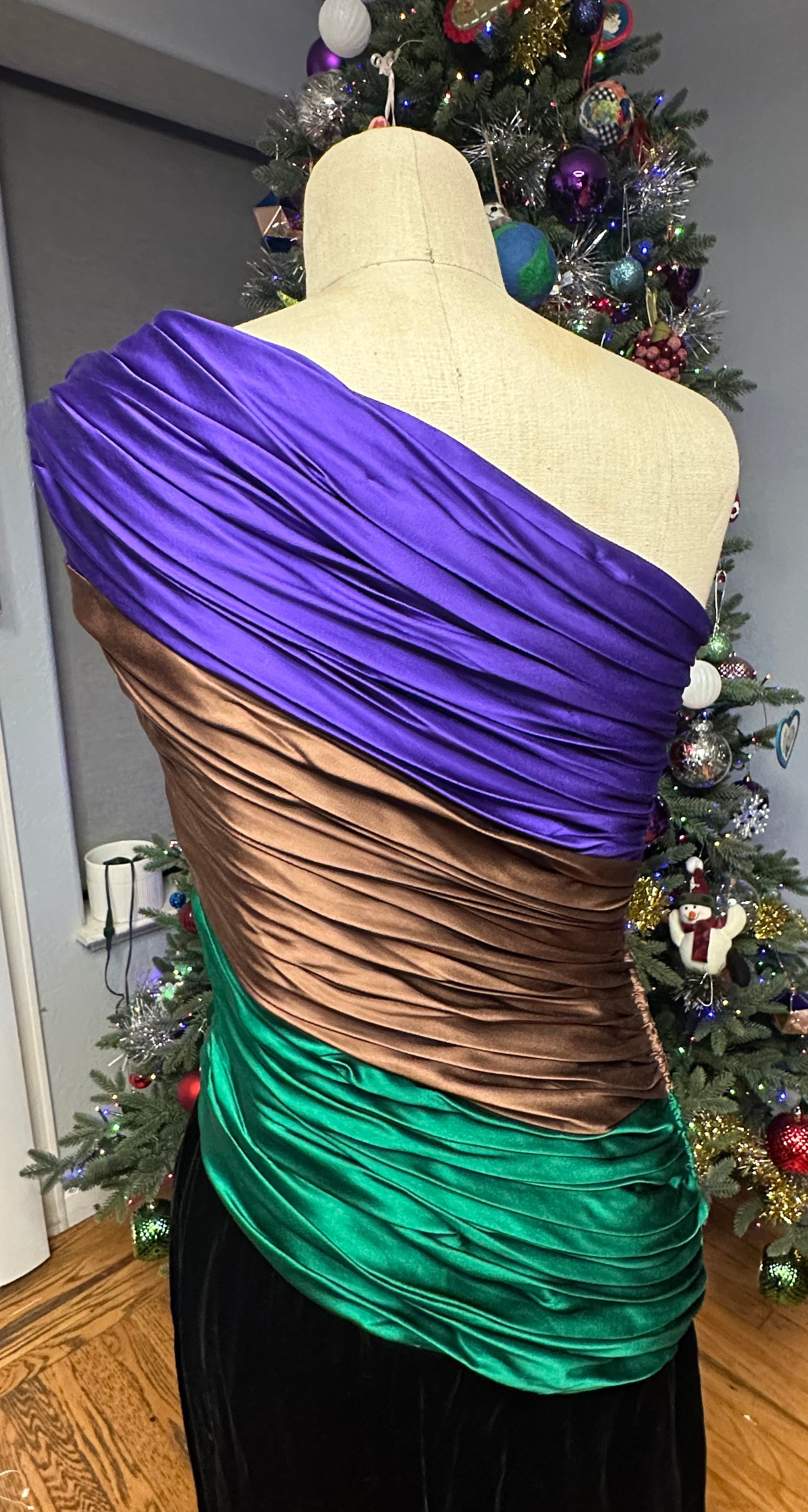 Vintage La Femme tri color gown